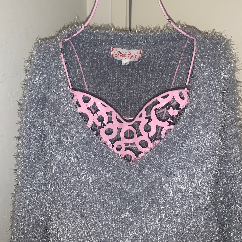 Like New Juniors Pink Rose gray Vneck Sweater- Medium - Picture 2 of 8